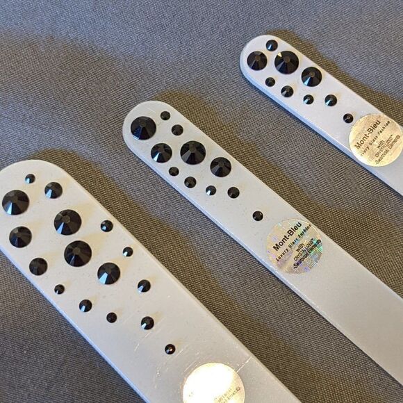 🆕SET OF 3 MONT BLEU DOUBLE SIDED WHITE GLASS NAIL FILES W/ SWAROVSKI CRYSTALS - Picture 1 of 3